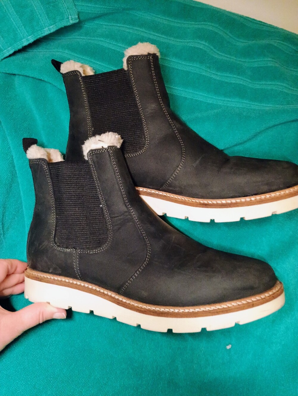 Alpine Design Black Chelsea Chukka Ortholite Boots with White Lug Sole